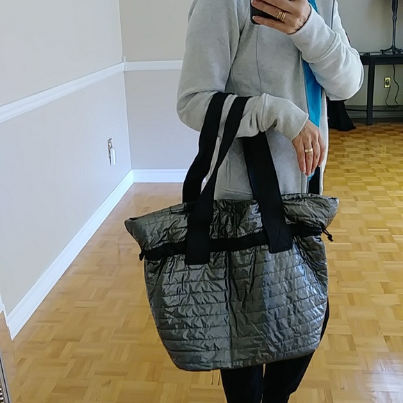 Kooba silver metallic puffer puffy quilted shoulder bag tote - Picture 9 of 12